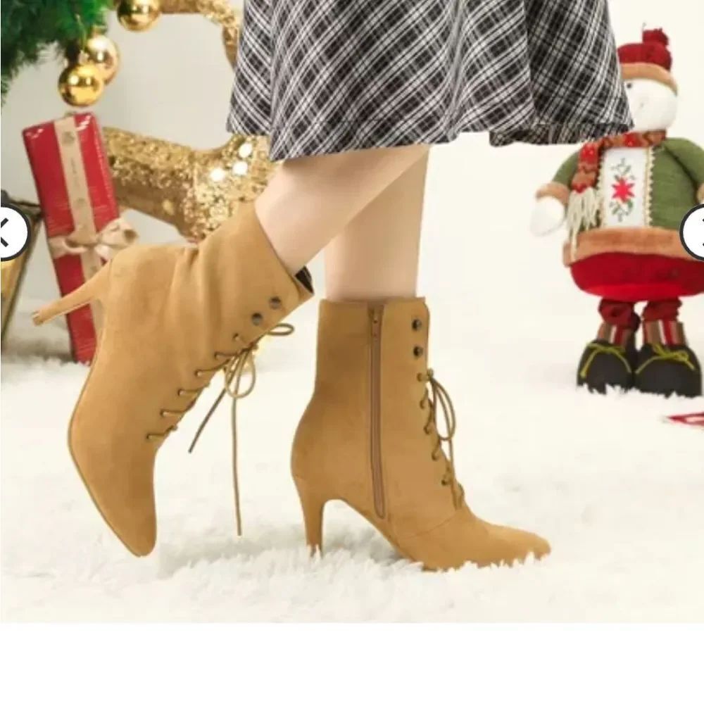 ME TOO POINTED TOE HEELED SUEDE ZIPPER CLOSURE BOOTIE